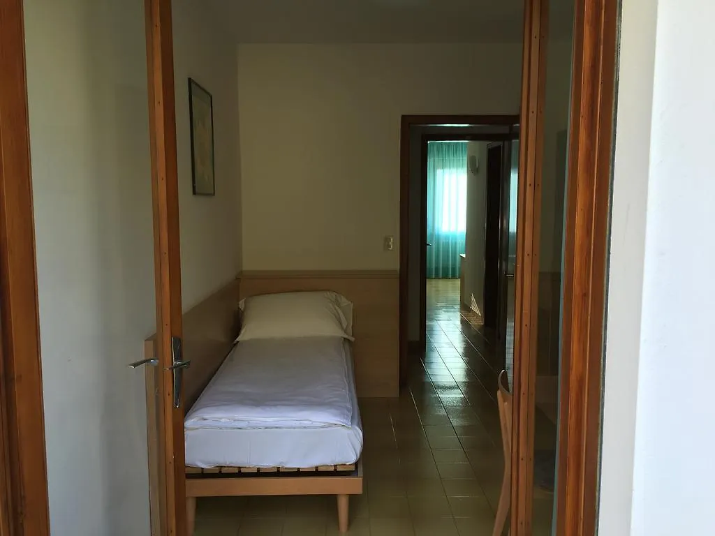 **  Casa Bianca Hotel Malcesine Italy